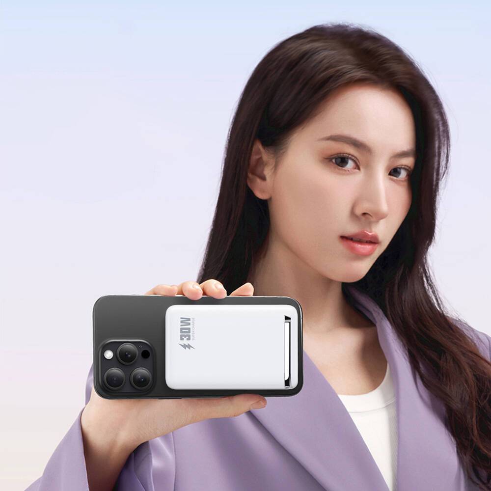 Wiwu Wi-P031 Qi2 Şarj Teknolojili LED Işık Göstergeli Standlı 30W Taşınabilir M-safe Wireless Powerbank 10.000mAh