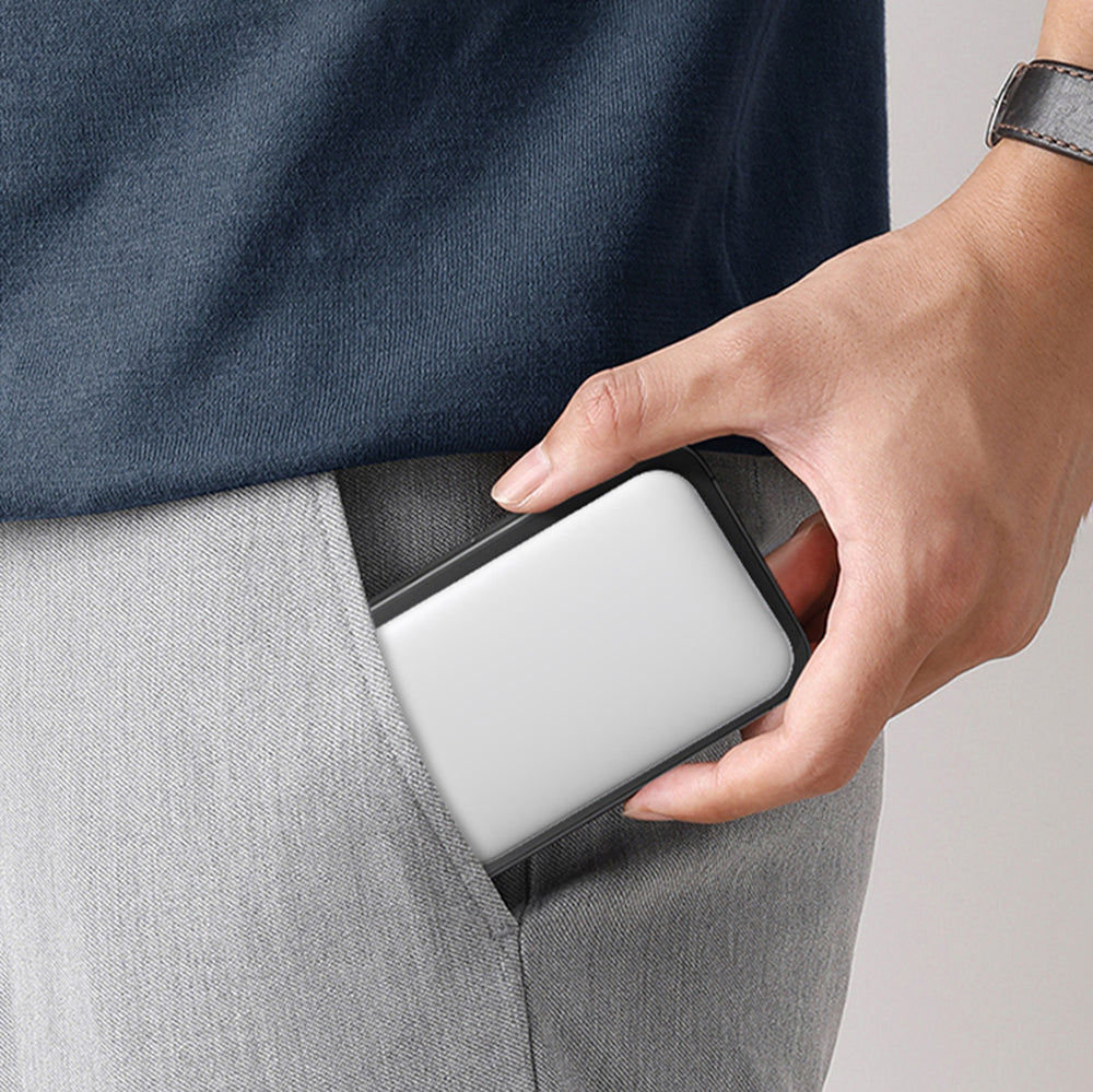 Wiwu Wi-P037 Qi Şarj Teknolojili LED Işık Göstergeli M-safe Kablosuz Powerbank 5000mAh 15W