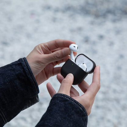 AirPods 4 Kılıf Qi M-Safe Şarj Özellikli Native Union RE Classic Serisi Suni Deri Kılıf