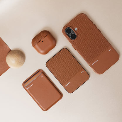 AirPods 4 Kılıf Qi M-Safe Şarj Özellikli Native Union RE Classic Serisi Suni Deri Kılıf