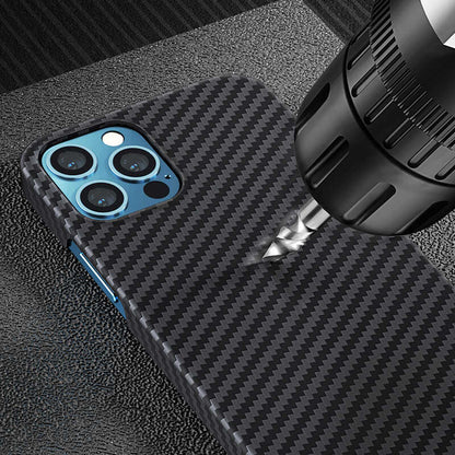 iPhone 12 Pro Kılıf Benks MFİ M-safe Magnetic Aramid Kılıf