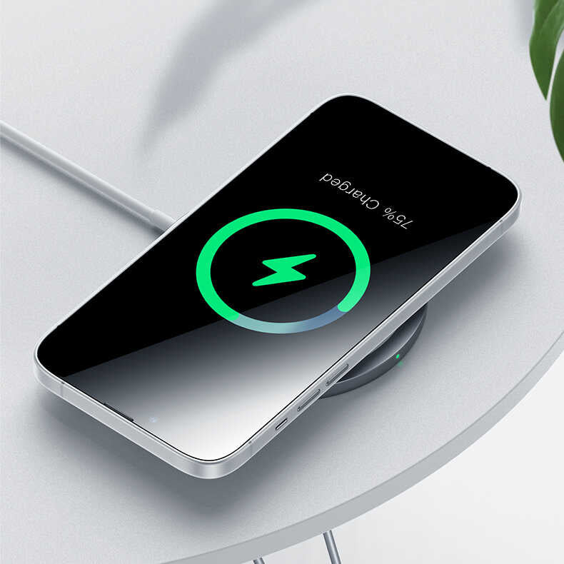 iPhone 13 Kılıf Benks Lollipop Protective Kılıf