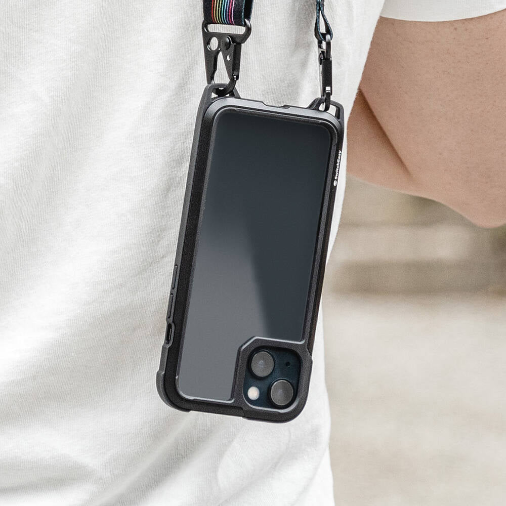 iPhone 13 Kılıf Boyun Askılı Kompozit Tasarımlı Şok Önleyicili Lisanslı Switcheasy Odyssey Kılıf