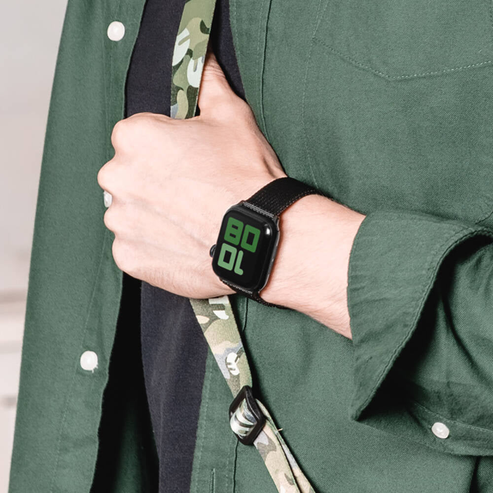 iPhone 13 Pro Kılıf Boyun Askılı Kompozit Tasarımlı Şok Önleyicili Lisanslı Switcheasy Odyssey Kılıf