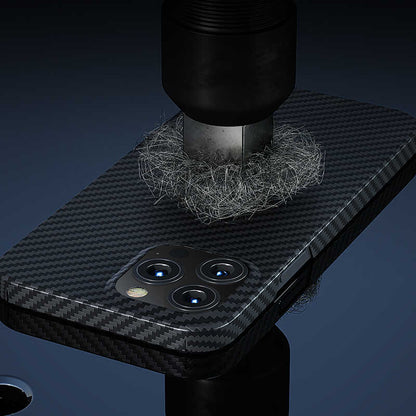 iPhone 13 Pro Kılıf M-safe Özellikli Karbon Fiber Benks Essential Kevlar Kılıf