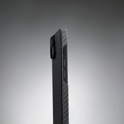 iPhone 14 Kılıf M-safe Şarj Özellikli 1500D Aramid Fiber Pitaka Ultra-Slim Classic Serisi Black-Grey Twill Kılıf