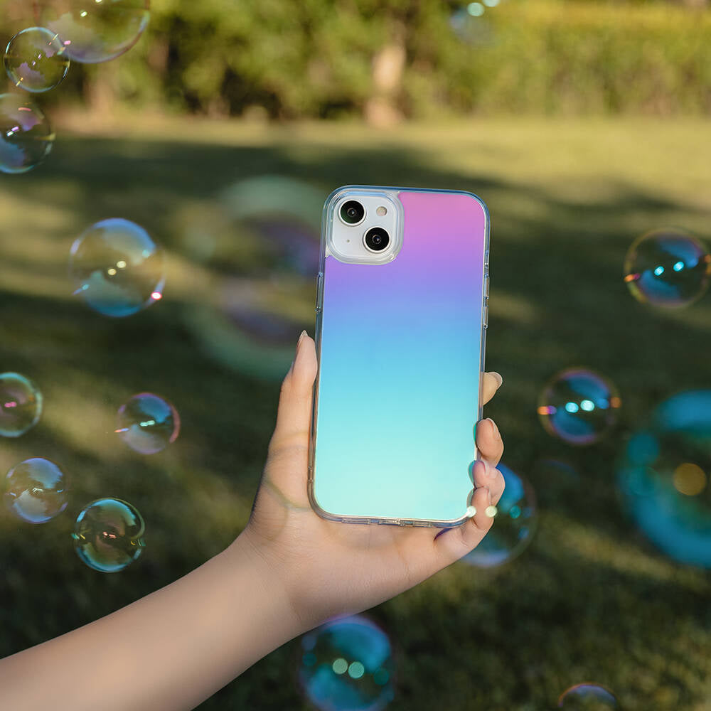 iPhone 14 Kılıf Renk Geçişli Kenarları Şeffaf Tasarımlı Lisanslı Switcheasy Crush Plus Kılıf