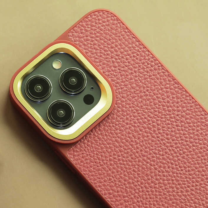iPhone 14 Plus Kılıf Soft Deri Metal Kamera Çerçeveli Kajsa Litchi Kılıf