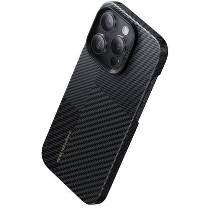 iPhone 14 Pro Kılıf M-safe Şarj Özellikli Karbon Fiber Benks Montage ArmorAir Kevlar Kılıf
