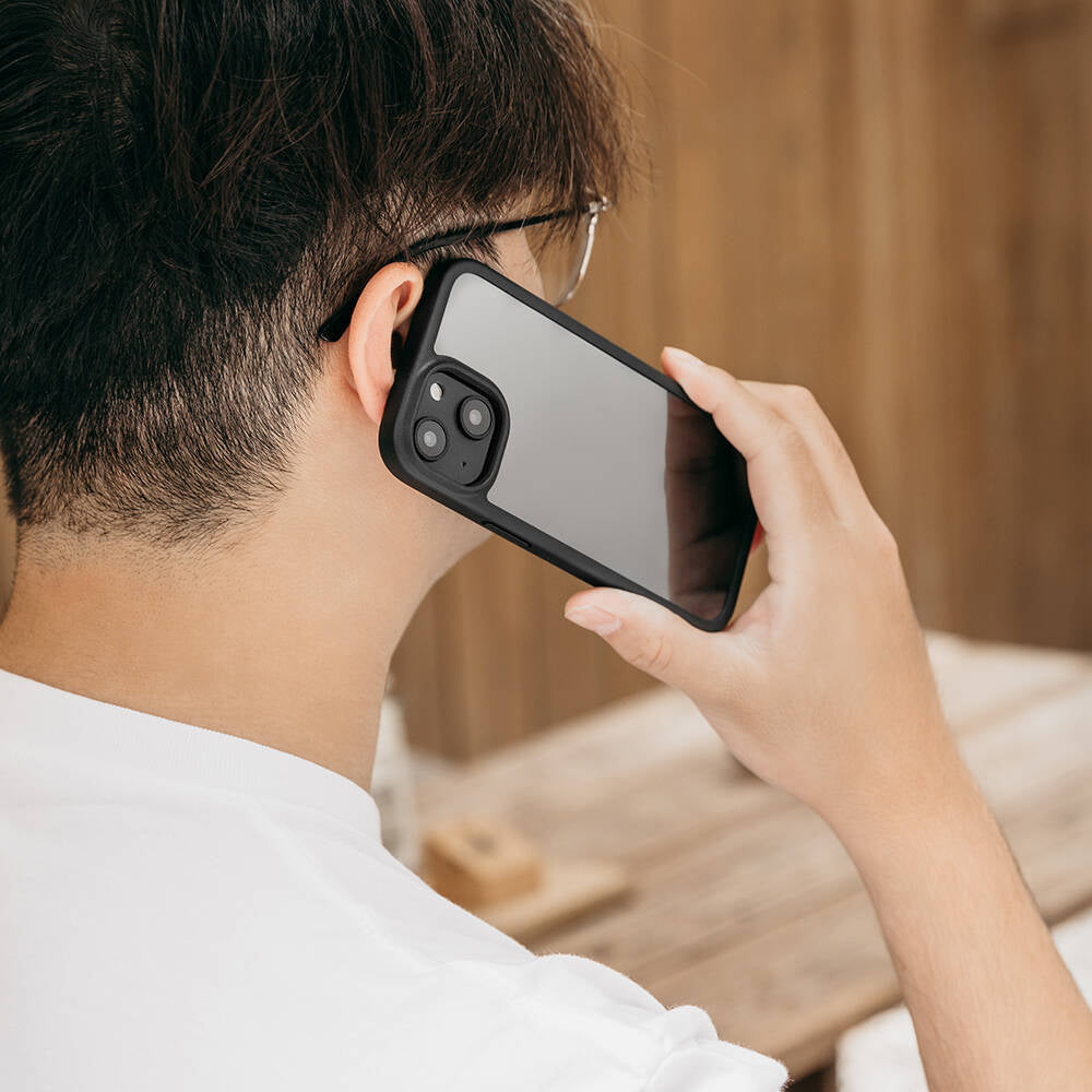 iPhone 14 Pro Kılıf Ultra İnce Şok Önleyicili Lisanslı Switcheasy Aero Plus Kılıf