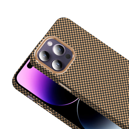 iPhone 14 Pro Max Kılıf M-safe Şarj Özellikli Karbon Fiber Görünümlü Zore Gros Kılıf