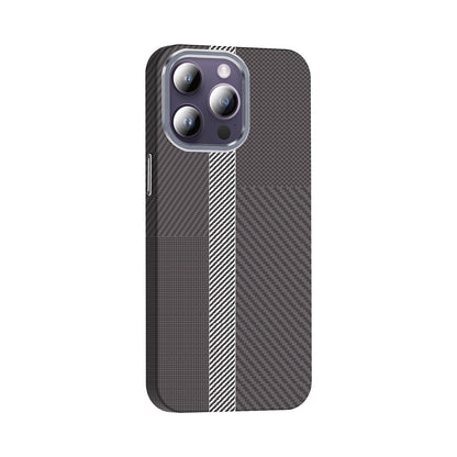iPhone 14 Pro Max Kılıf M-safe Şarj Özellikli Karbon Fiber Görünümlü Zore Gros Kılıf