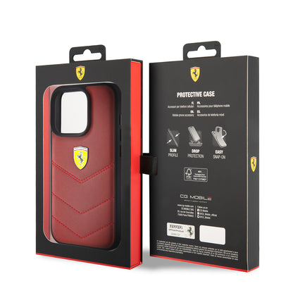 iPhone 15 Pro Kılıf Ferrari orijinal Lisanslı Deri Dikişli Arka Yüzey Metal Logo Tasarımlı Kılıf