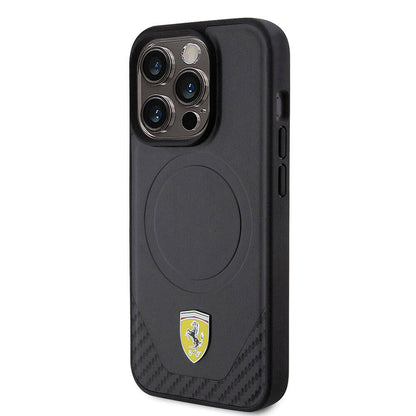 iPhone 15 Pro Kılıf Ferrari orijinal Lisanslı M-safe Şarj Özellikli Metal Logolu PU Karbon Kılıf