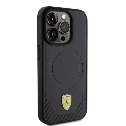 iPhone 15 Pro Kılıf Ferrari orijinal Lisanslı M-safe Şarj Özellikli Metal Logolu PU Karbon Kılıf