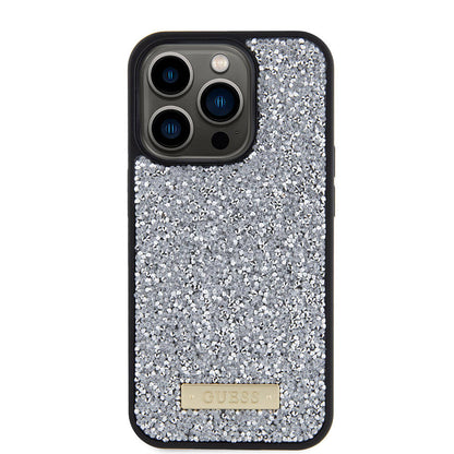 iPhone 15 Pro Kılıf Guess Orijinal Lisanslı Taşlı Arka Yüzey Metal Yazı Logolu Kılıf
