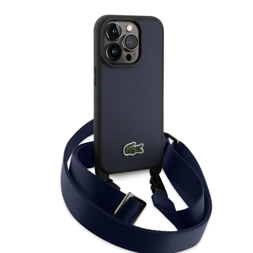 iPhone 15 Pro Kılıf Lacoste orijinal Lisanslı PU Pike Desenli Arka Yüzey Askılı İkonik Timsah Dokuma Logolu Kılıf