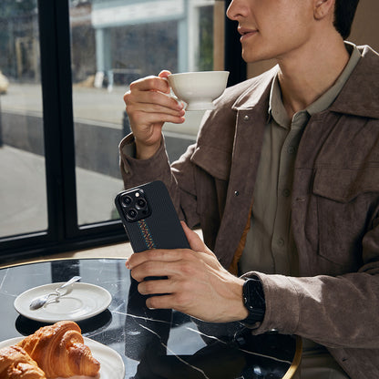 iPhone 15 Pro Kılıf M-safe Şarj Özellikli 600D Aramid Fiber Pitaka Tactile Woven Orchestra Serisi Rhapsody Kılıf