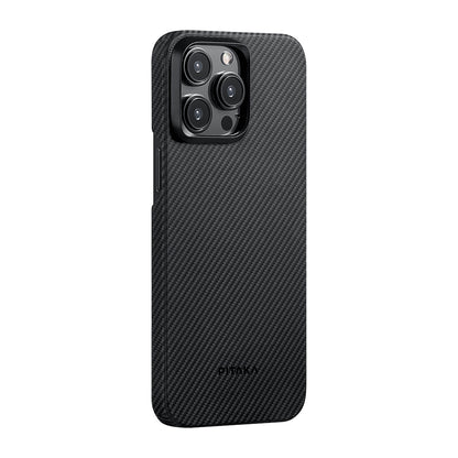 iPhone 15 Pro Kılıf M-safe Şarj Özellikli 600D Aramid Karbon Fiber Pitaka Ultra-Slim Classic Serisi Black-Grey Twill Kılıf