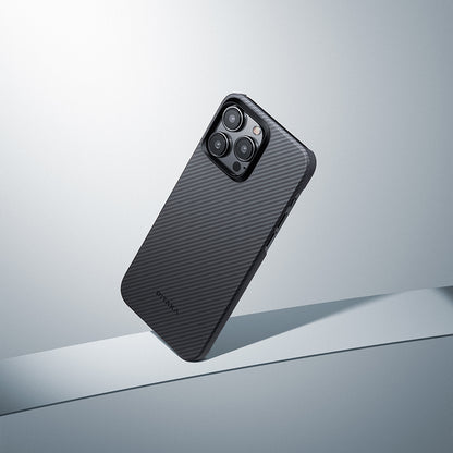 iPhone 15 Pro Kılıf M-safe Şarj Özellikli 600D Aramid Fiber Pitaka Ultra-Slim Classic Serisi Black-Grey Twill Kılıf