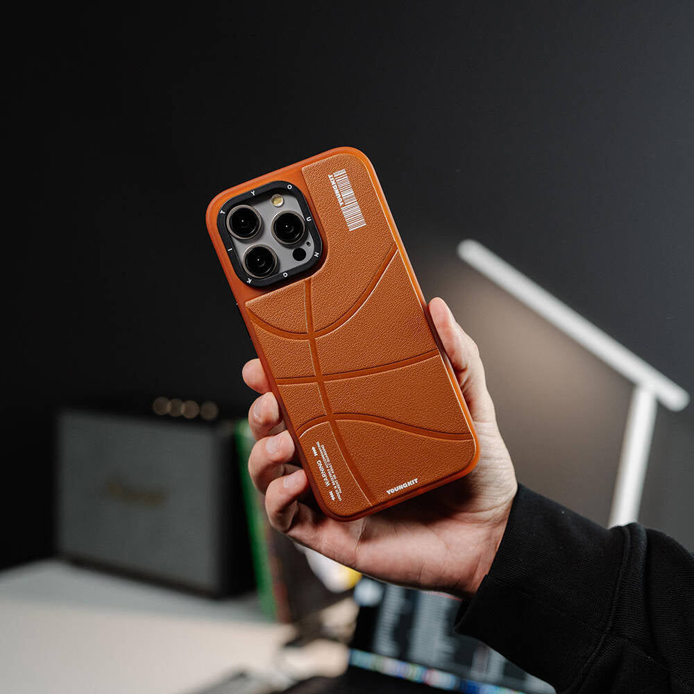 iPhone 15 Pro Kılıf M-safe Şarj Özellikli Youngkit Backboard Serisi Leather Kılıf