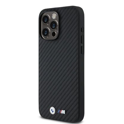 iPhone 15 Pro Max Kılıf BMW Orijinal Lisanslı Karbon Fiber Tasarımlı ve Metal Logolu PU Deri Kılıf