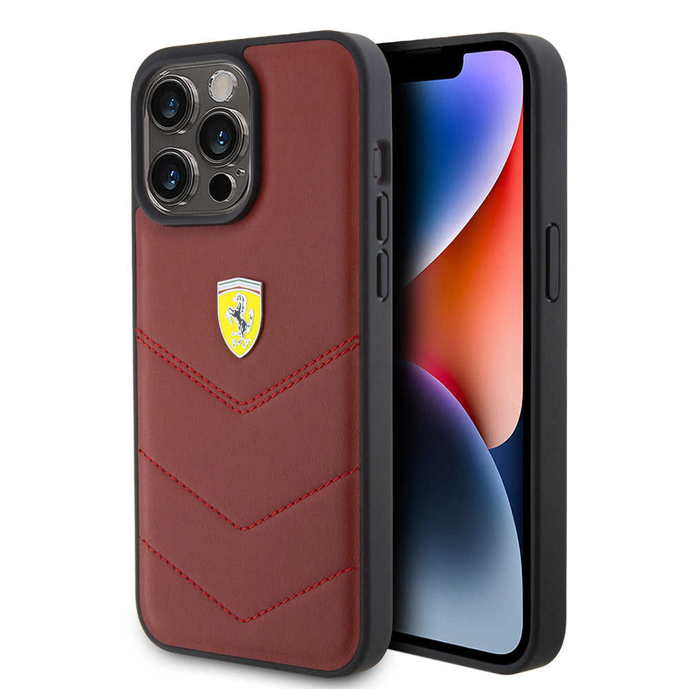 iPhone 15 Pro Max Kılıf Ferrari orijinal Lisanslı Deri Dikişli Arka Yüzey Metal Logo Tasarımlı Kılıf