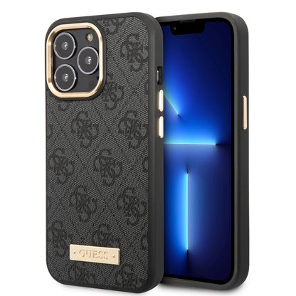iPhone 15 Pro Max Kılıf Guess Orijinal Lisanslı M-safe Şarj Özellikli 4G Desenli PU Metal Plaka Klasik Logolu Kılıf