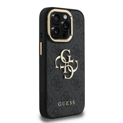 iPhone 15 Pro Max Kılıf Guess Orijinal Lisanslı PU Deri 4G Desenli Metal Büyük 4G ve Yazı Logolu Kamera Standlı Kılıf