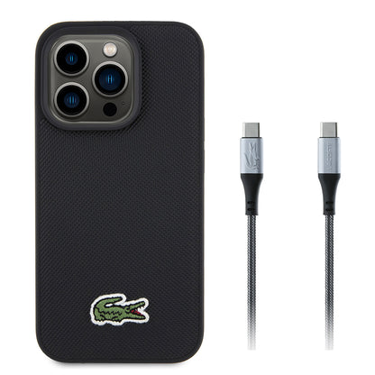 iPhone 15 Pro Max Kılıf Lacoste orijinal Lisanslı PU Pike Desenli Arka Yüzey İkonik Timsah Dokuma Logolu Kılıf + Type-C Kablo 1.5m