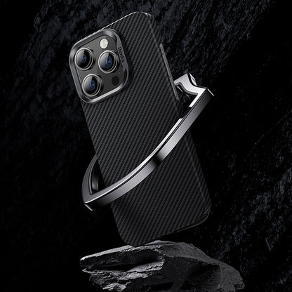 iPhone 15 Pro Max Kılıf M-safe Özellikli Karbon Fiber Benks Essential ArmorAir 600D Kevlar Kılıf