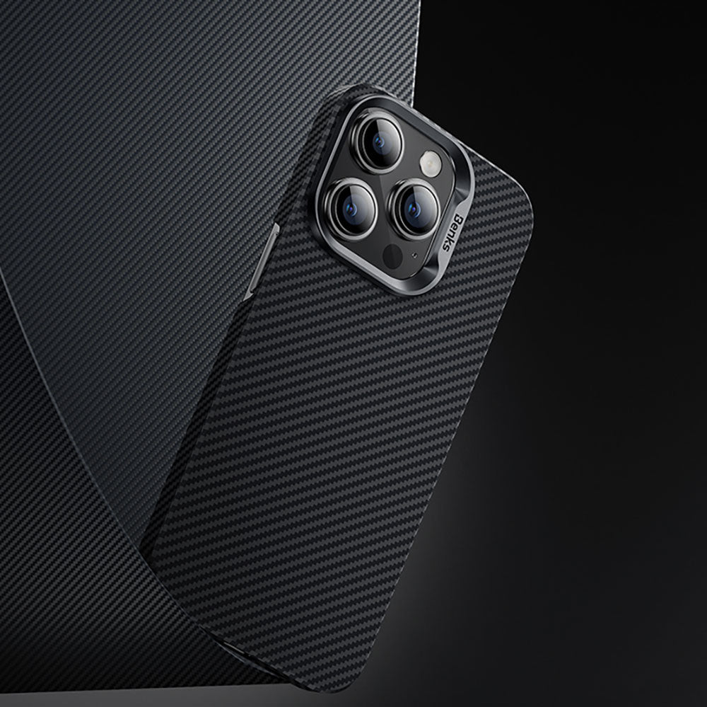 iPhone 15 Pro Max Kılıf M-safe Özellikli Karbon Fiber Benks Essential ArmorAir 600D Kevlar Kılıf