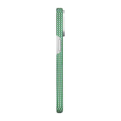 iPhone 15 Pro Max Kılıf M-safe Şarj Özellikli Aramid Fiber Pitaka Ultra-Slim Classic Serisi Forest Green Kılıf