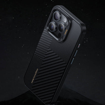 iPhone 15 Pro Max Kılıf M-safe Şarj Özellikli Karbon Fiber Benks Montage Hybrid ArmorPro Kevlar Kılıf
