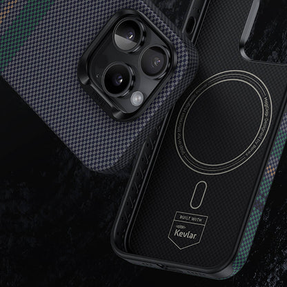 iPhone 15 Pro Max Kılıf M-safe Şarj Özellikli Karbon Fiber Tasarımlı Benks Aurora ArmorPro Kevlar Kılıf