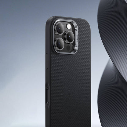 iPhone 16 Kılıf Karbon Fiber M-safe Şarj Özellikli Benks Hybrid ArmorPro 600D Kevlar Kılıf