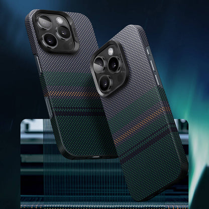 iPhone 16 Kılıf M-safe Şarj Özellikli Karbon Fiber Tasarımlı Benks Aurora ArmorAir Kevlar Kılıf
