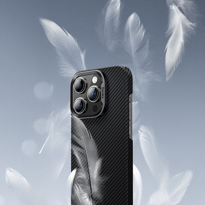 iPhone 16 Pro Kılıf Benks M-safe Şarj Özellikli Metal Kamera Çerçeveli Magnetik ArmorAir 600D Kevlar Fiber Kılıf