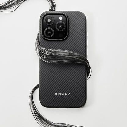 iPhone 16 Pro Kılıf M-safe Şarj Özellikli Aramid Fiber Pitaka Military-Grade Classic Serisi New Logo Black-Grey Twill Kılıf