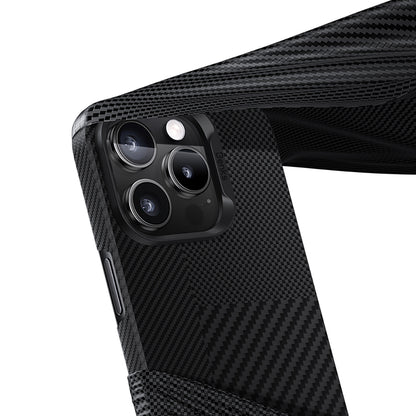 iPhone 16 Pro Kılıf M-safe Şarj Özellikli Karbon Fiber Metal Kamera Çerçeveli Benks Montage ArmorAir Kevlar Kılıf