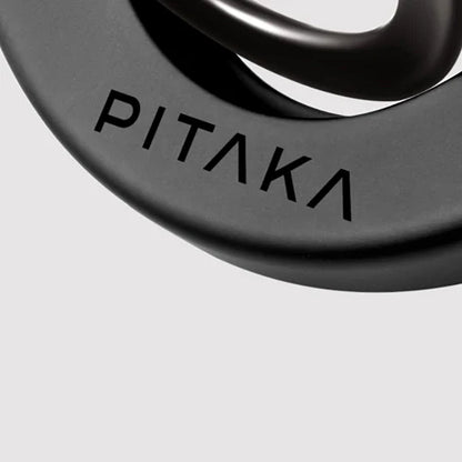 iPhone 16 Pro Kılıf M-safe Şarj Özellikli Grip 3 Standlı Aramid Fiber Pitaka Military Grade Classic Serisi Black-Grey Twill Kılıf