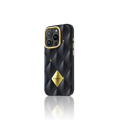 iPhone 16 Pro Kılıf Parlak Arka Yüzeyli Kabartma Tasarımlı Kapitone Pynana Metal Diamond Serisi Kılıf