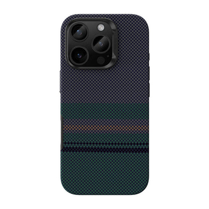 iPhone 16 Pro Max Kılıf M-safe Şarj Özellikli Karbon Fiber Tasarımlı Benks Aurora ArmorPro Kevlar Kılıf
