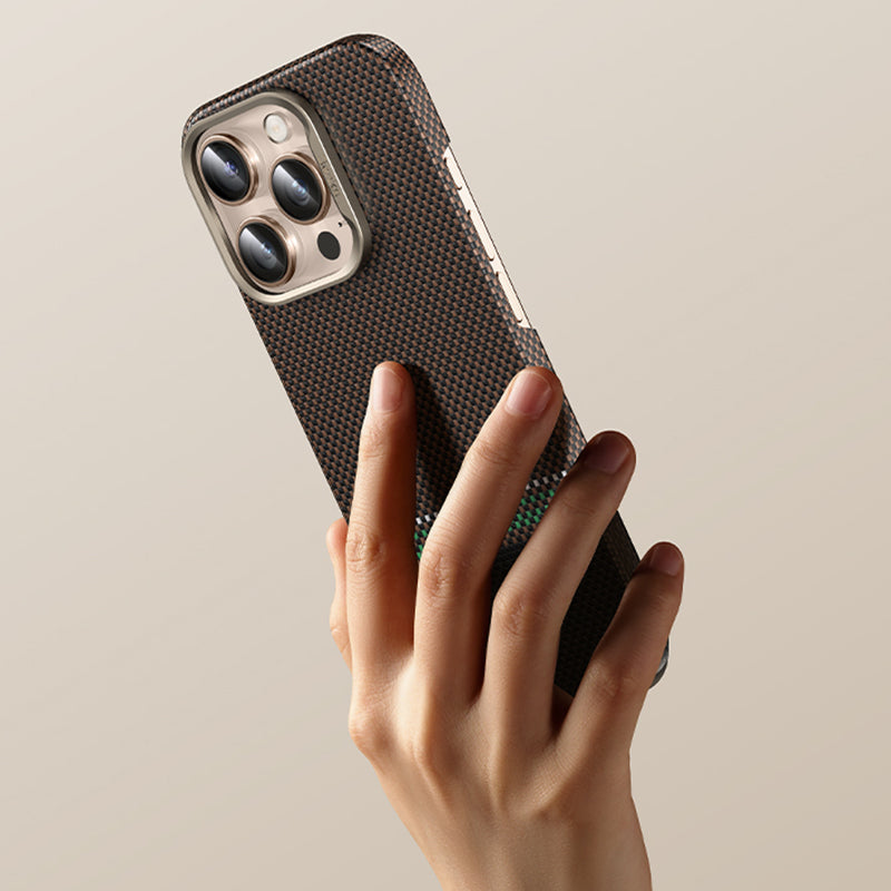 iPhone 16 Pro Max Kılıf M-safe Şarj Özellikli Karbon Fiber Tasarımlı Benks Prestige ArmorAir Kevlar Kılıf