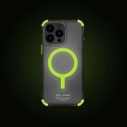 iPhone 16 Pro Max Kılıf M-safe Şarj Özellikli Şeffaf Airbag Tasarımlı Skinarma Saido Nightglow Kılıf