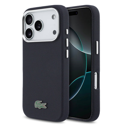 iPhone 17 Pro Kılıf Lacoste Orijinal Lisanslı M-Safe Şarj Özellikli PVC Pike Desenli Arka Yüzey İkonik Timsah Dokuma Logolu Kılıf