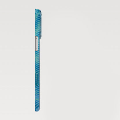 iPhone 17 Pro Kılıf M-safe Şarj Özellikli Aramid Fiber Pitaka Glints of Gold Ultra Slim Serisi Kılıf