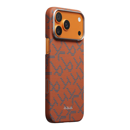 iPhone 17 Pro Kılıf M-safe Şarj Özellikli Aramid Fiber Pitaka Tactile Woven Monogram Serisi Kılıf