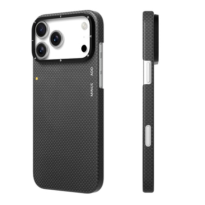 iPhone 17 Pro Kılıf M-safe Şarj Özellikli Aramid Fiber Youngkit 1500D Kevlar Extreme Wing Titanyum-Gold Serisi Kılıf