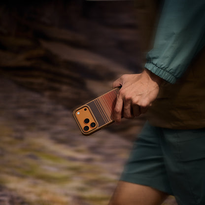 iPhone 17 Pro Kılıf M-safe Şarj Özellikli Pitaka Tactile Woven Sunset-Moonrise Aramid Pro Guard Serisi Kılıf